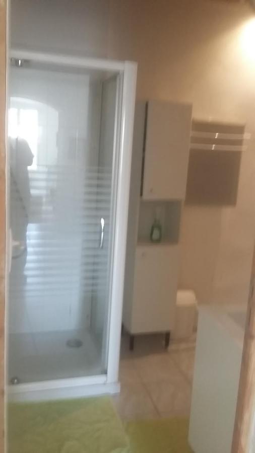Appartement Dans Hameau Provencal Allauch Exteriör bild